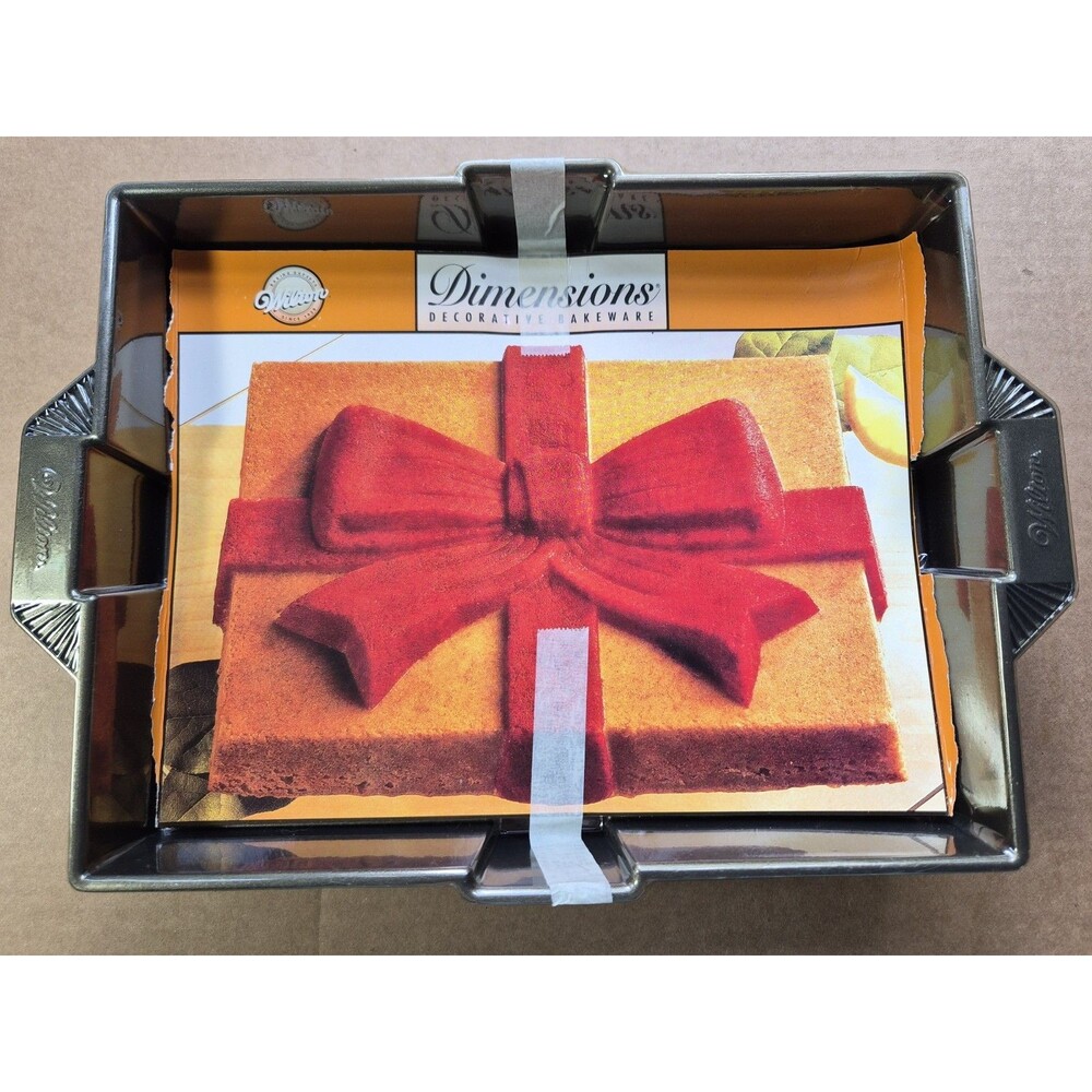 Wilton Present Gift Box Cake Pan Birthday Celebration Holiday Party Aluminum 7C